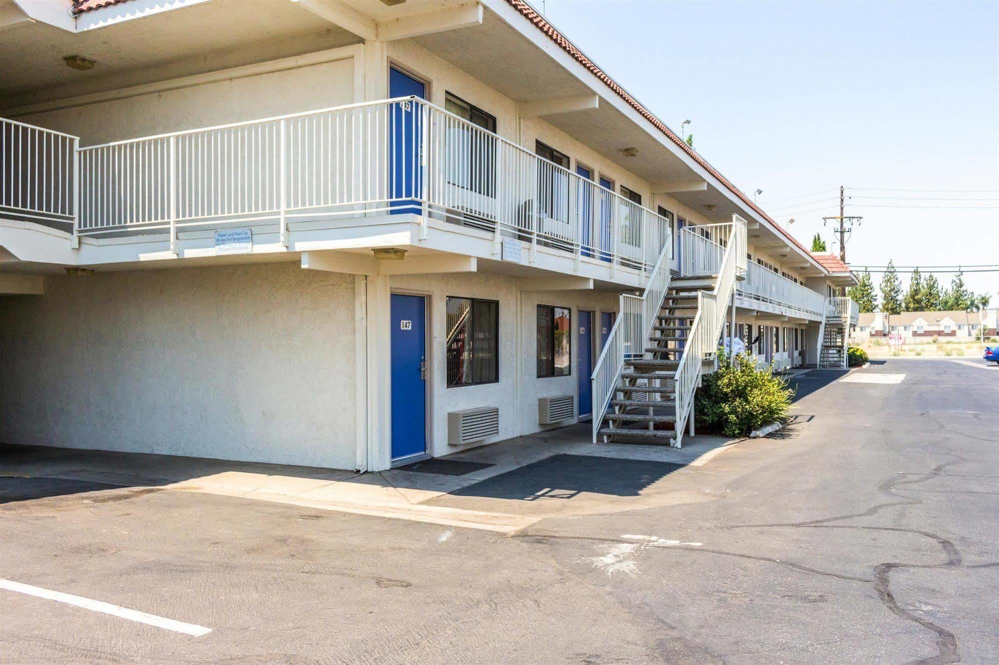 Motel 6-Bakersfield, Ca - Convention Center Exterior foto